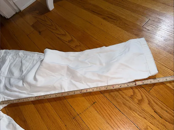 American Eagle Outfitters White Cargo Pants - Image 10