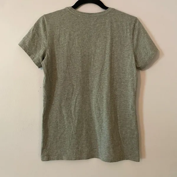 Life Is Good Gray Crusher Tee Snowman Winter Gorpcore Casual Women's size Small - Image 6