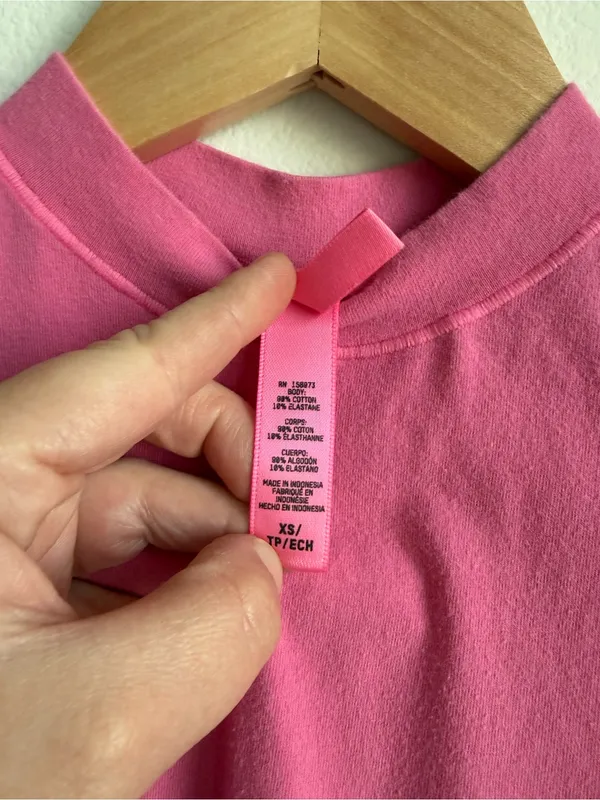 SKIMS Bright Pink Mock Neck Sleeveless Cropped Top XS - Image 5