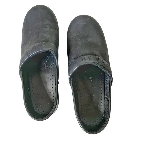 Dansko Professional Black Oiled Clogs - Image 10