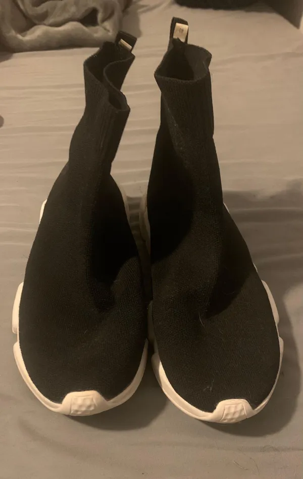 Sock Shoes Size 8 - Image 2