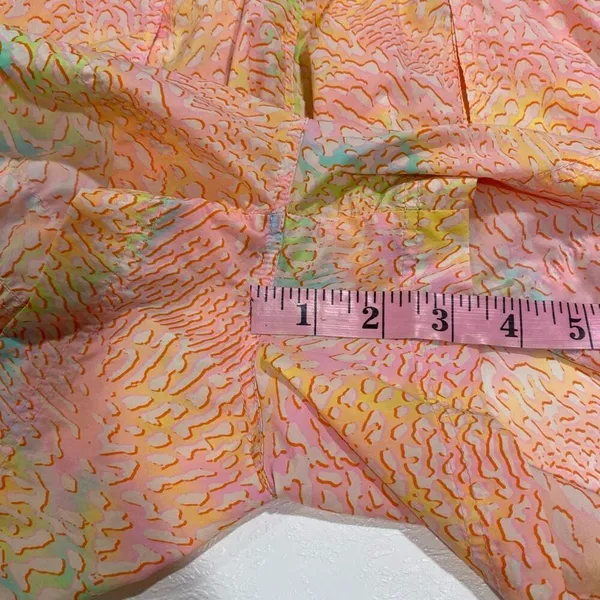 Fabletics Pink Abstract Athletic Running Shorts Women’s Size Large Lightweight - Image 7