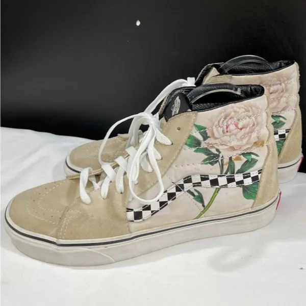 Van's Women's Beige Rose Design Shoes/Sneakers Size 9.5 SKU 5467 - Image 4