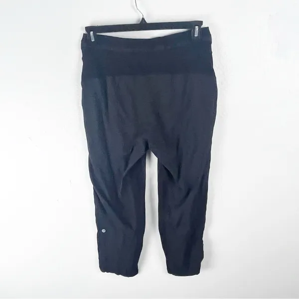 LULULEMON Black Dance Studio Secure Pockets Drawstring Waist Crop Pants Size 8 - Image 2