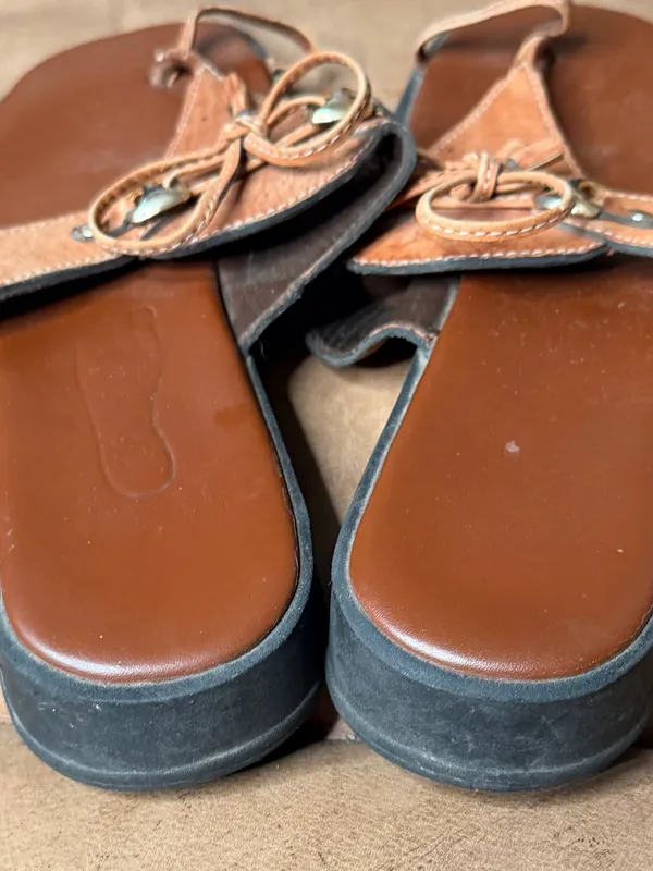 Tan Sandals Size 8 - Image 3