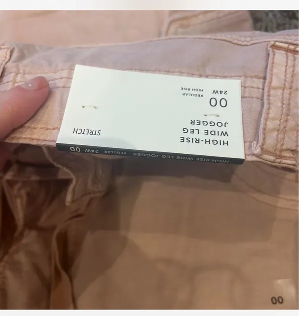 American Eagle Cargo Jeans - Image 6