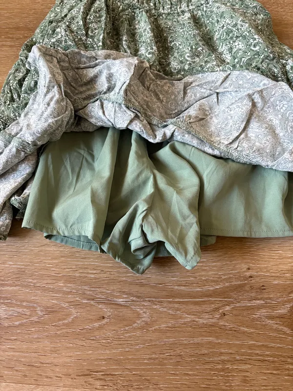 Hollister Green Floral Paisley Off The Shoulder Dress - Image 2