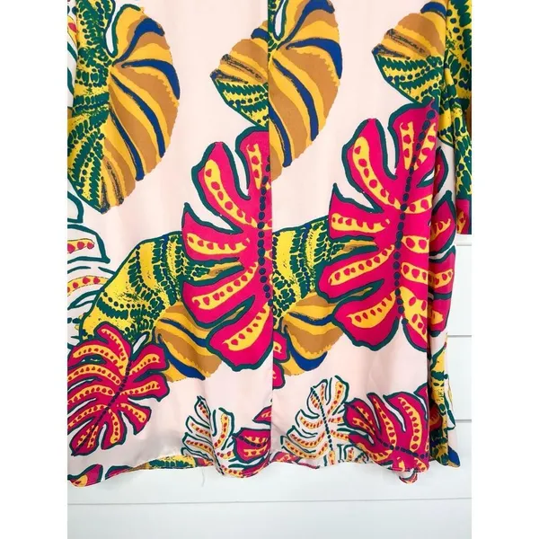 Adrienne Tropical Palm Print V-Neck Half Puff Sleeves Blouse Top Size Medium - Image 8