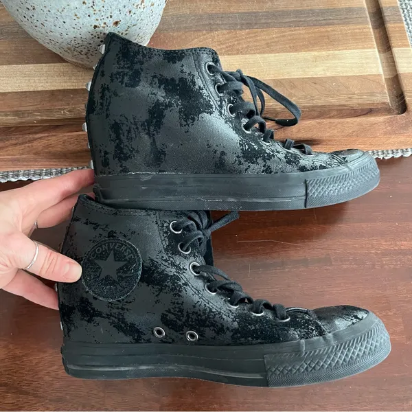 •Converse Chuck Taylor All Star hidden wedge sneaker• Size 8 - Image 5