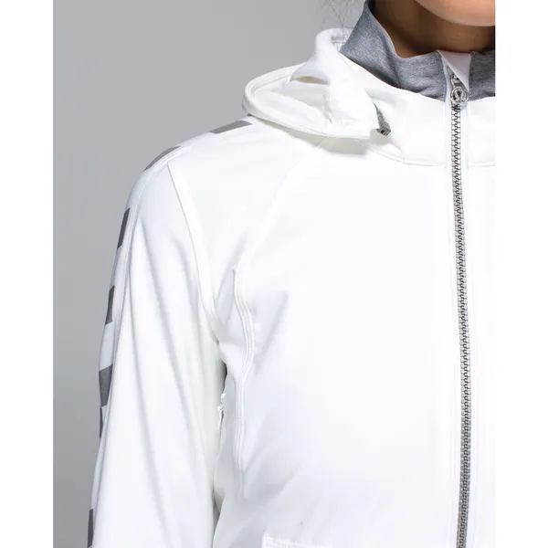 Lululemon Slim Fit Feelin' Frosty Softshell Running Jacket White Size 8 - Image 2