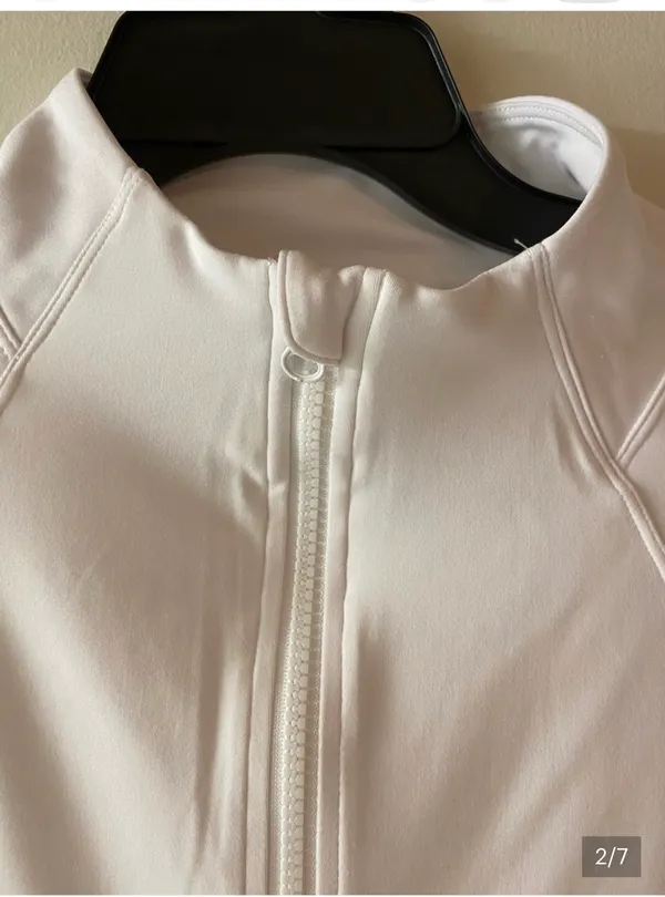 Yogalicious women’s white cropped athletic jacket L - Image 2