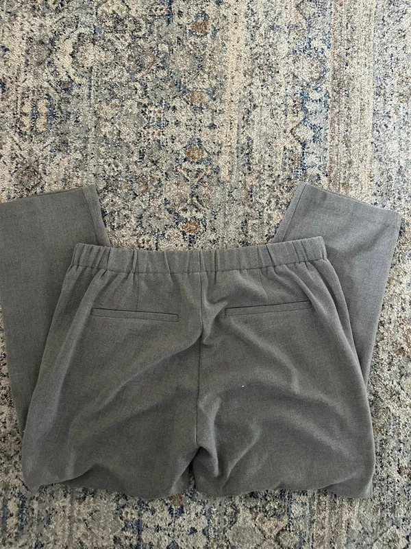 Old Navy Women's Gray Elastic Waist Dress Pants Size 8 - Image 3
