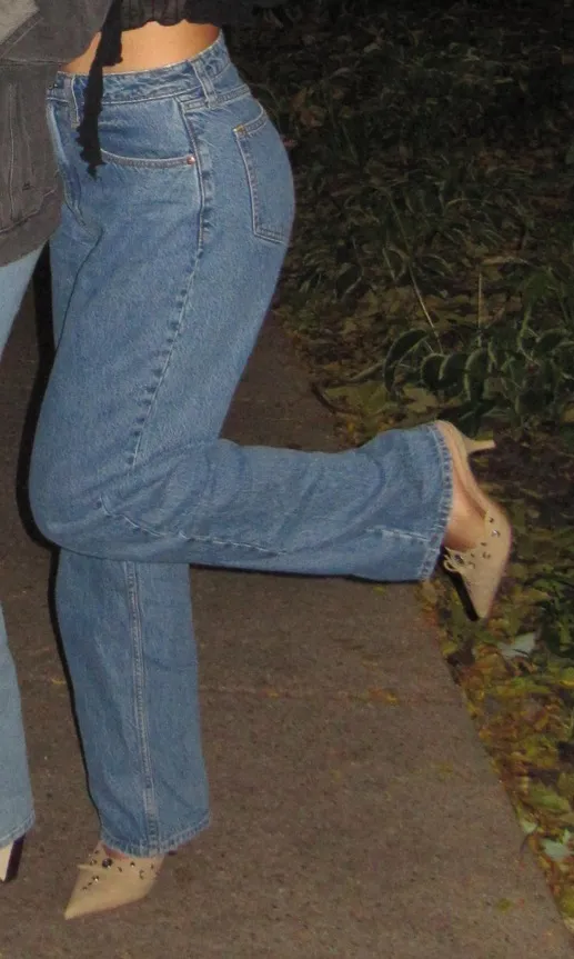 Abercrombie High-Rise Jeans Loose Curve Love - Image 4