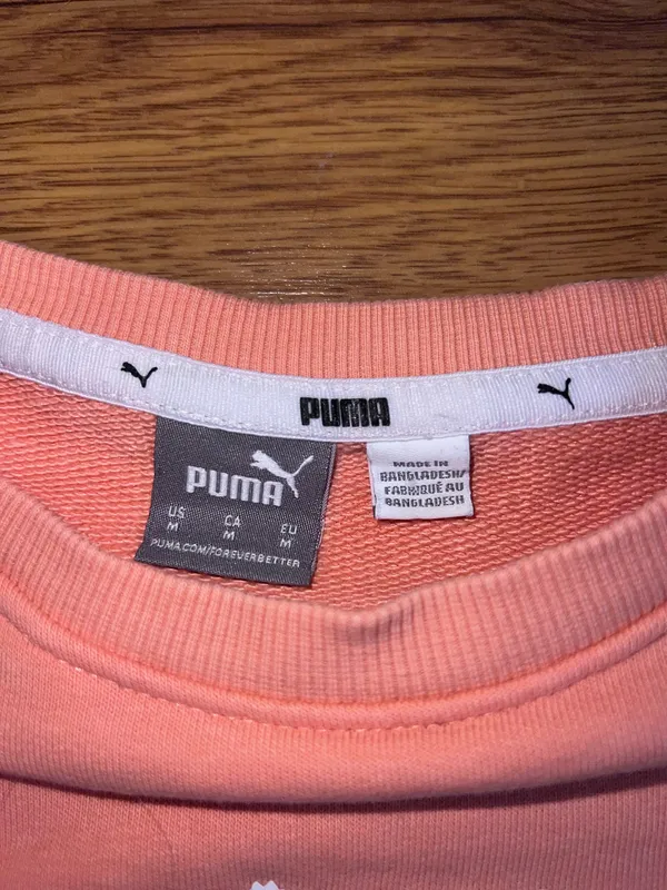 Cropped Puma Sweatshirt - Image 3