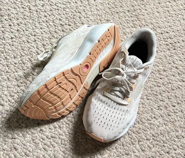 White Brooks 20 Glycerin Running Shoe - Image 3
