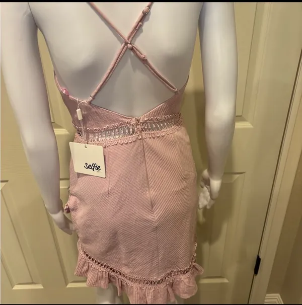 Selfie Leslie Women S This Way Pintuck Ruffle Mini Dress NWT - Image 3