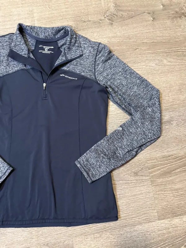•BROOKS• QUARTER ZIP PULLOVER - Image 2