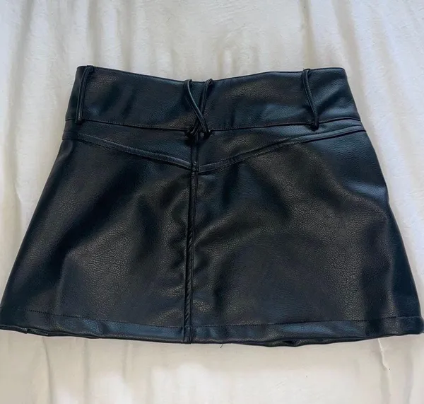 Princess Polly Mini Skirt - Image 3