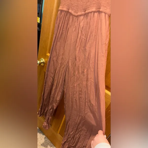 T.J.Maxx Rust colored Jumpsuit with ruffled shoulders White Size XL - Image 8