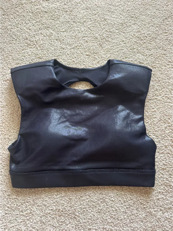 Alo Yoga Bra - Image 2