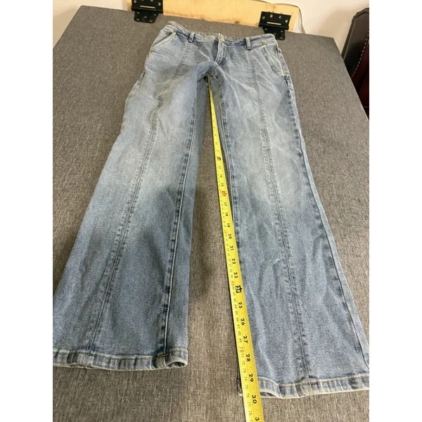 Michael Kors Women's Bootcut Light Wash Blue Denim Jeans Stretch Mid Rise Sz 6 - Image 5