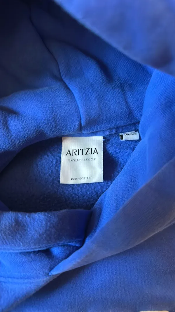 Aritzia Jazz Blue sweatfleece hoodie size small - Image 4