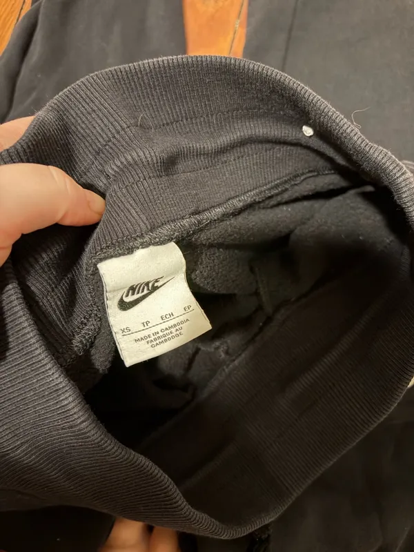 Nike sweatpants  - Image 4