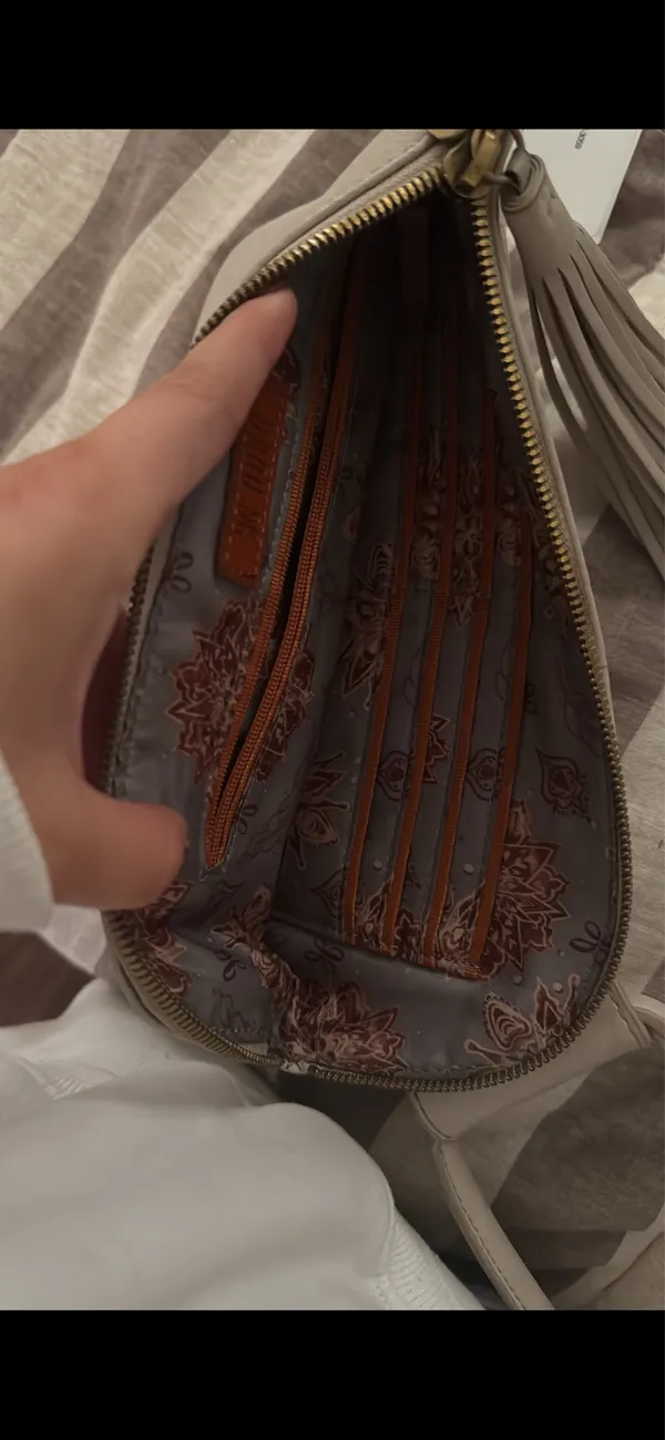 Hobo International Clutch - Image 2