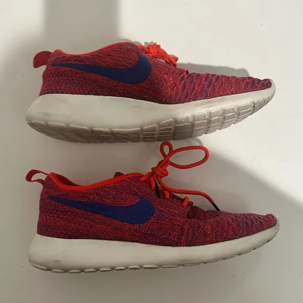 Nike Womens Roshe One Run Flyknit Red/Violet Sneakers 6.5 - Image 5