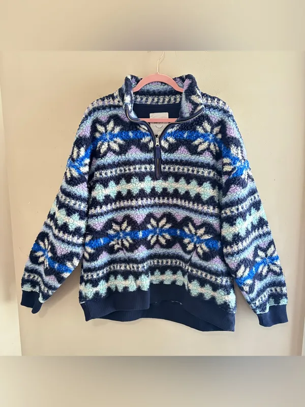 AERIE Hometown‎ Holiday Quarter Zip Oversized Sherpa Pullover, Size Medium - Image 3