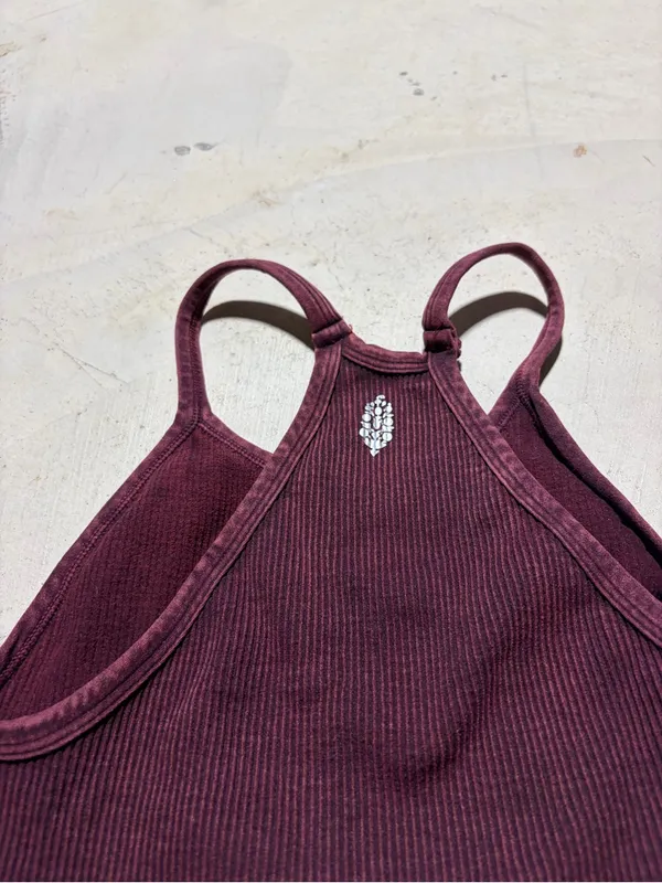 Free people FP movement Maroon Ribbed Cropped Tank Top XS/s - Image 4