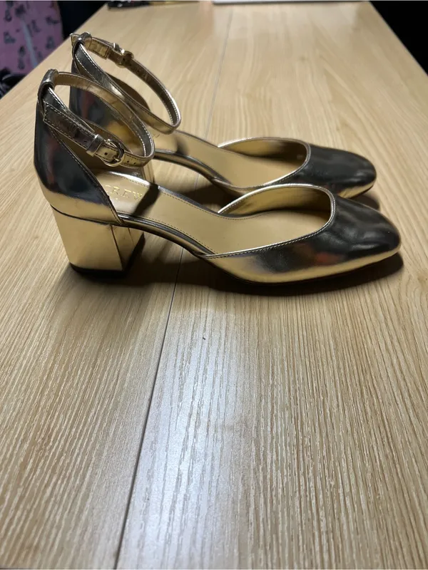 J.Crew Factory Gold Metallic Ankle Strap Block Heel Pumps Size 8 - Image 7