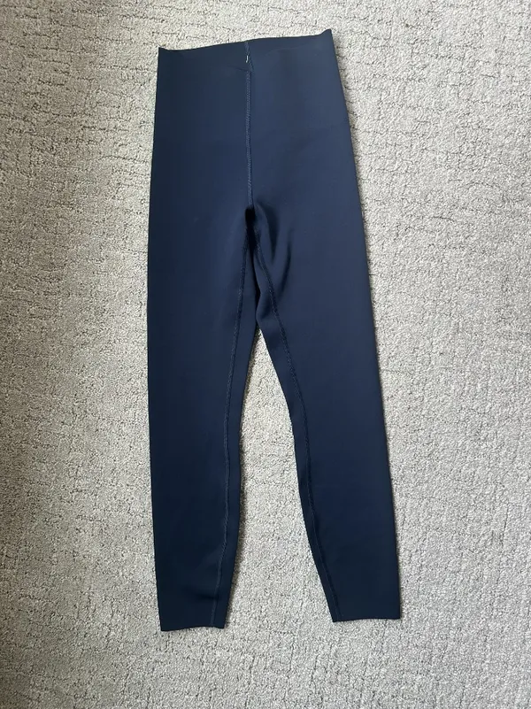 Lululemon Women’s Glow Up HR Tight 25” Size 4 NWT - Image 2