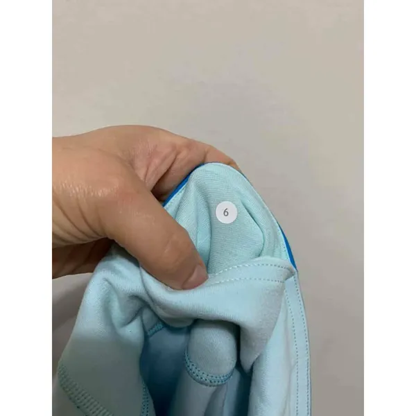 Lululemon Blue Reversible Crop Leggings Size 6‎ - Image 3