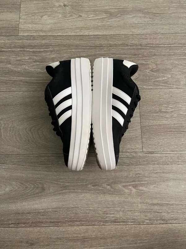 ADIDAS VL Court Bold Platform Sneaker - Men’s 7 - Image 4