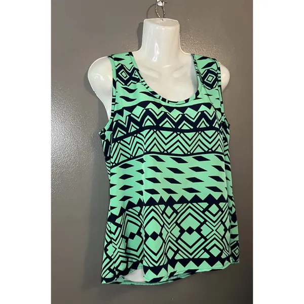 Marianne Tank Top Womens Large Green Black Aztec Geometric Sleeveless Blouse - Image 2