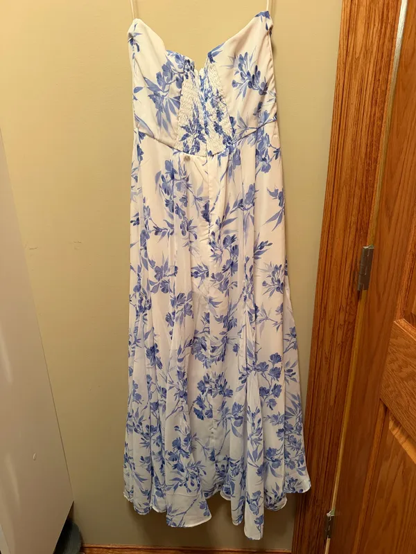 Abercrombie Strapless Floral Dress - Image 4