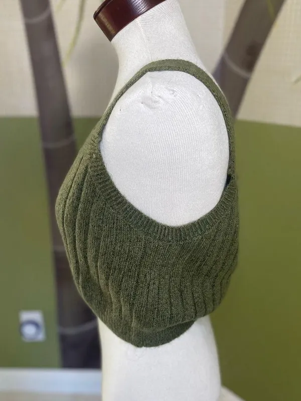 NWT Wild Fable sage green cropped sweater Size L - Image 3