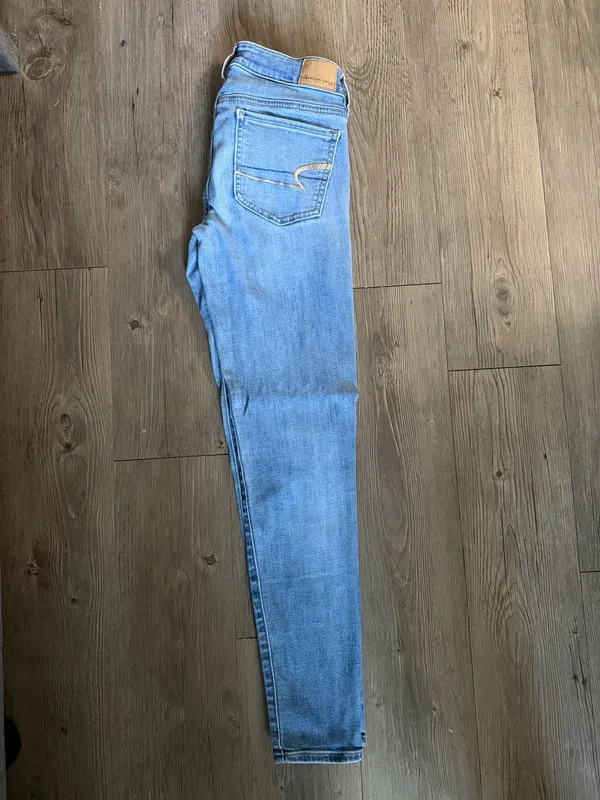 American Eagle Jeans - Image 5