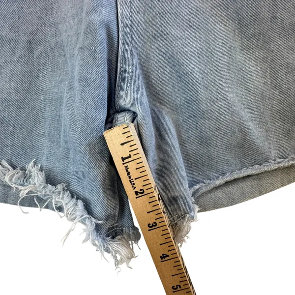 Distressed High Rise Denim Shorts M Raw Hem Light Wash Jean Cutoff Casual Boho‎ - Image 6