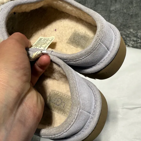 UGG Shearling SLIDE Sz 6 Lilac - Image 11
