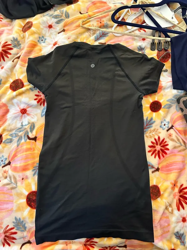 Lululemon Swiftly Short Sleeve - Image 2