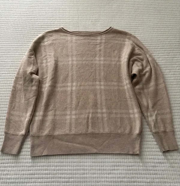 Cozy Plaid Crewneck Sweater - Beige / Cream Size S - Image 7