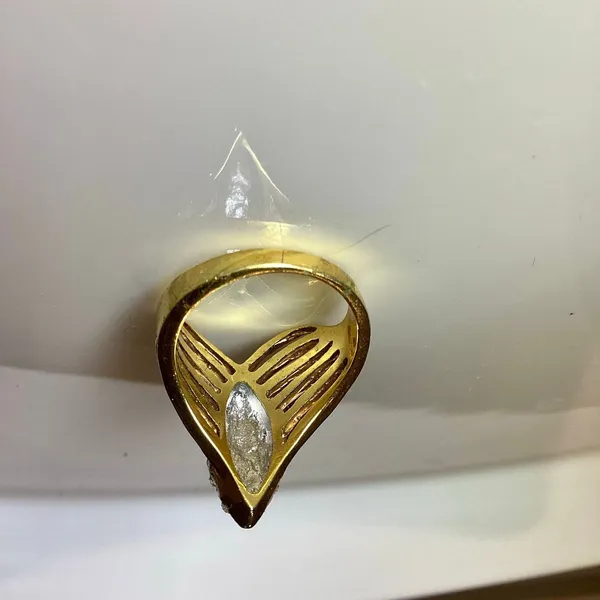 Gold Toned Crystal 'V' Chevron Ring Size 8 - Image 6