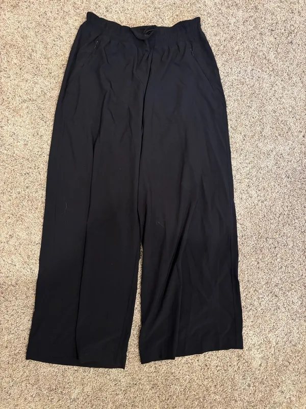 Lululemon Wide-Leg Pants - Image 3