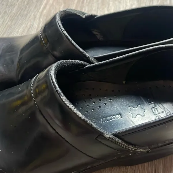 Dansko Leather Clogs Size 39 (US 8.5-9) Narrow - Image 7