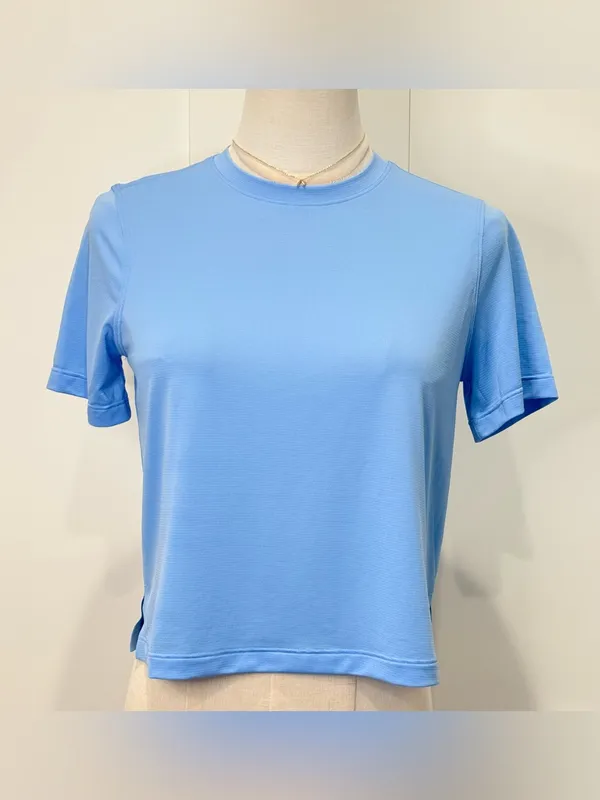 Lululemon Ultralight Waist-Length T-Shirt Size 6 Blue Willow Crop Workout Active - Image 5