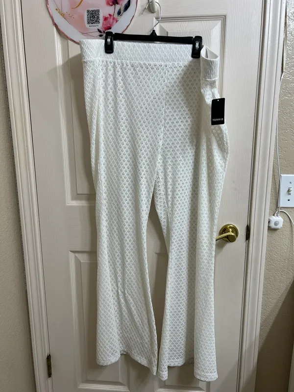 Torrid white lace flare pants size 3X - Image 2