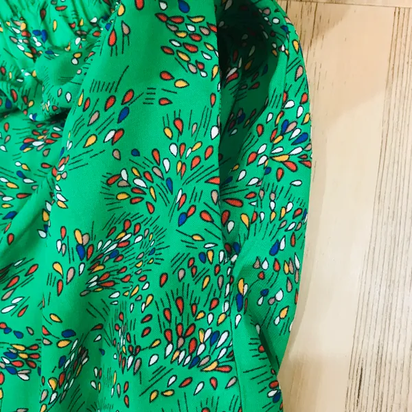 Sienna Sky NWT  cropped green pants sz small. - Image 7