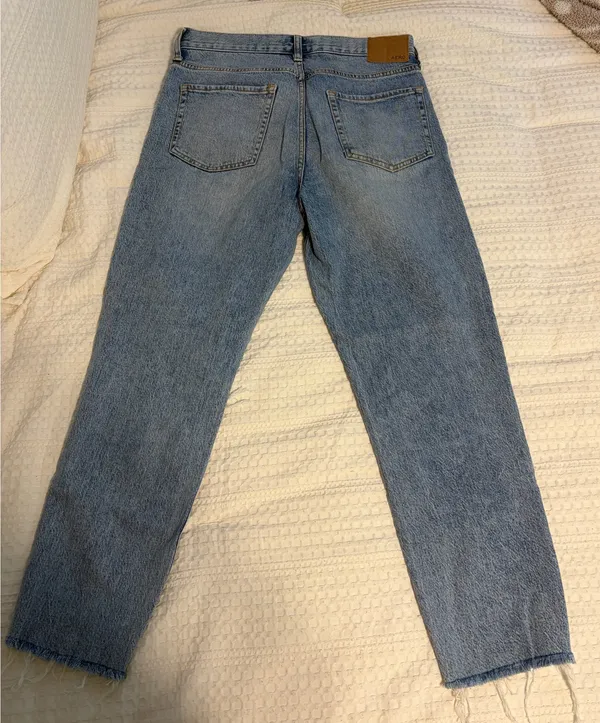 Aeropostale Mom Jeans Ripped - Image 3